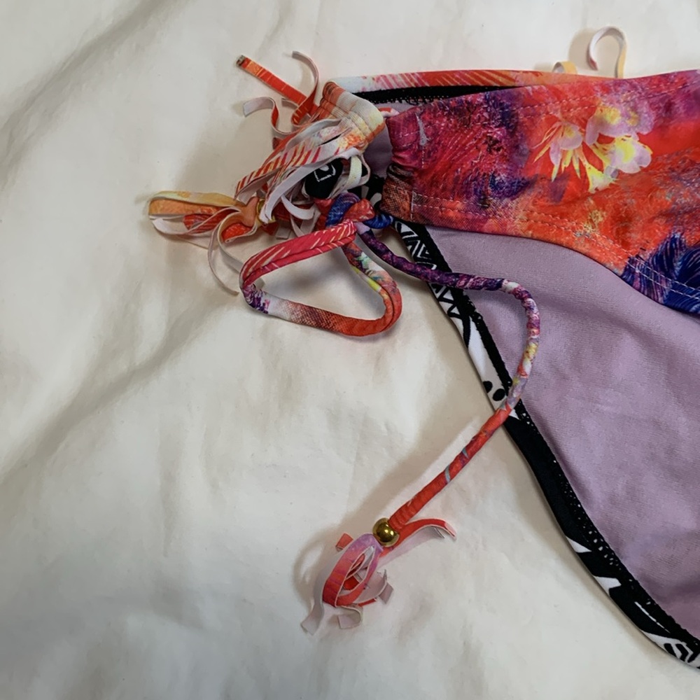 Fun medium size Raisins bikini - Picture 7 of 7